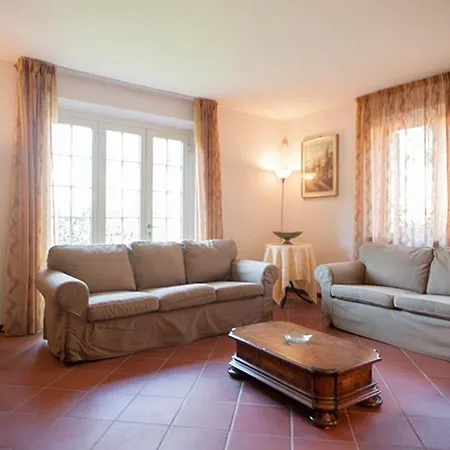 Villa Parenti Lucques